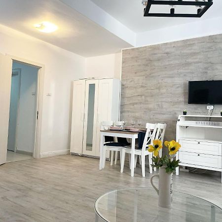 White Apartment ブカレスト エクステリア 写真