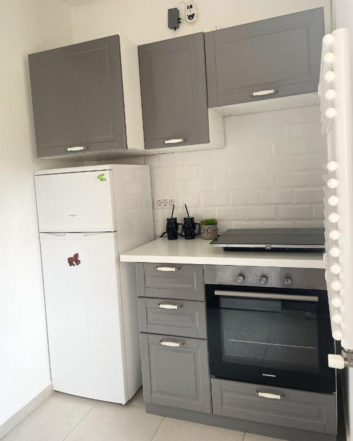 White Apartment ブカレスト エクステリア 写真